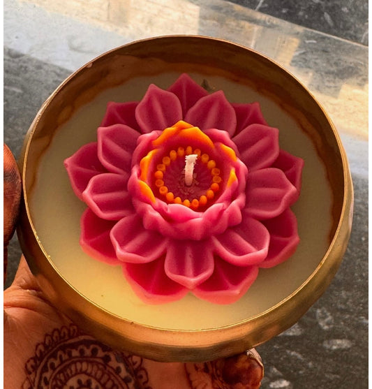 Crimson Lotus Bloom Urli