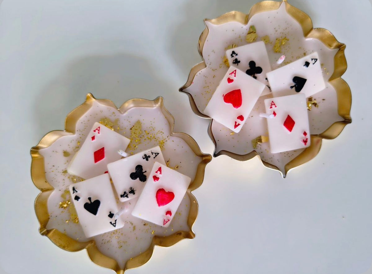 Royal Flush Urli Candle