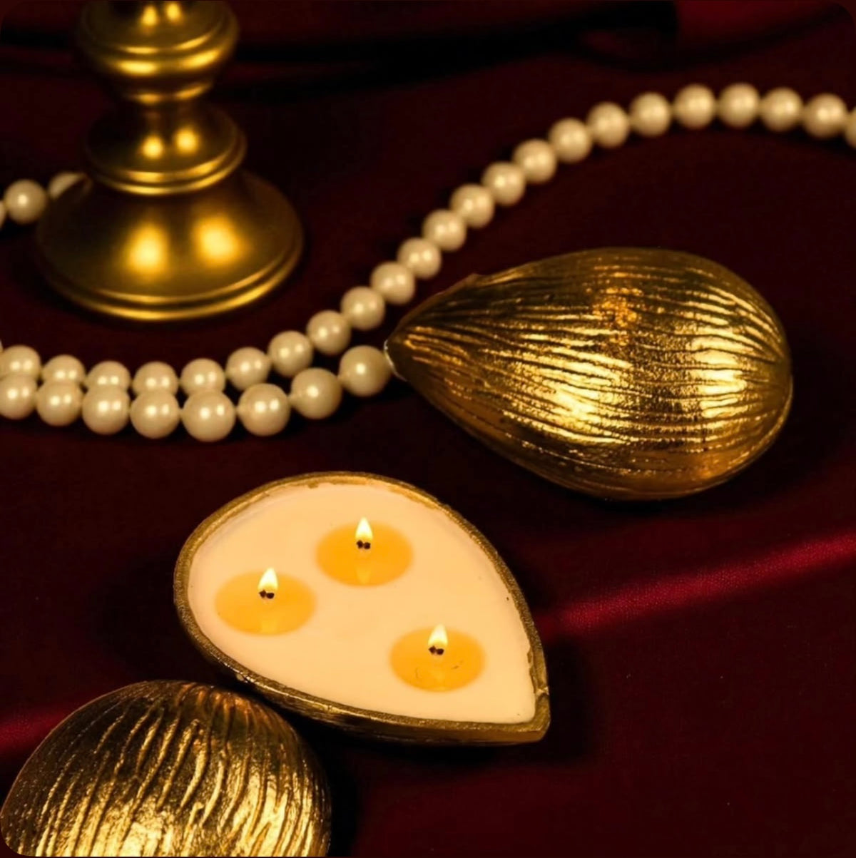 Golden Teardrop Trio Candle
